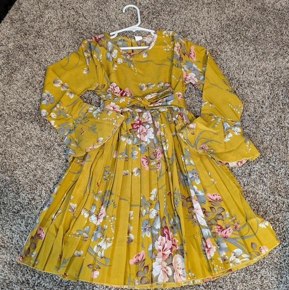 Kids Yellow Floral Pleated Dress - Picture 2 of 8